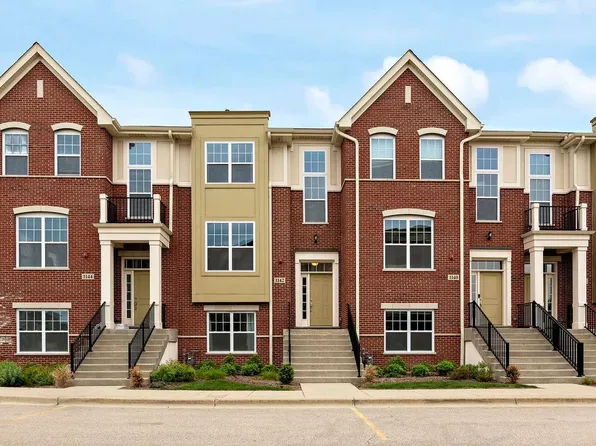 1142 Windward Ln, Vernon Hills, IL 60061