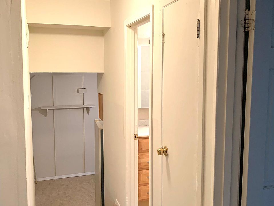 1st image of 280 Hillman Ave Floor 1