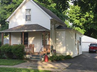 673 South Ave, Sycamore, IL 60178