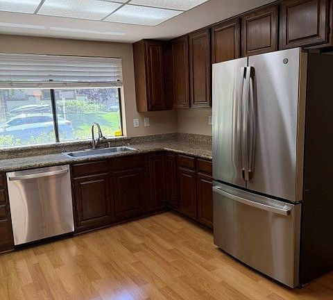 4th image of 640 Preakness Dr