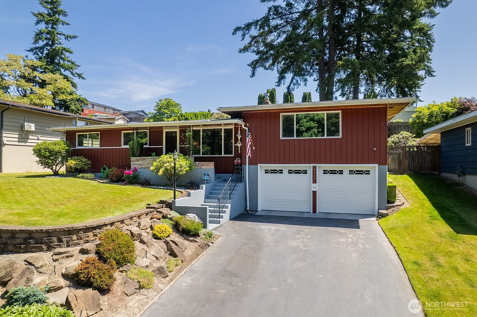 6427 S Sheridan photo 1