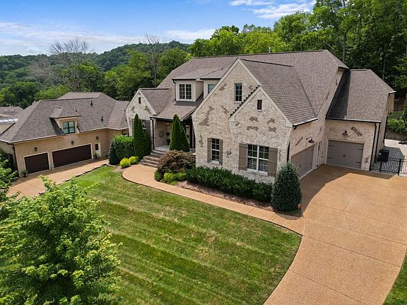 2nd image of 309 Holcombe Ln