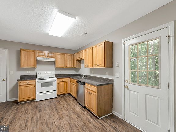 5th image of 45 Mineral Springs Ln