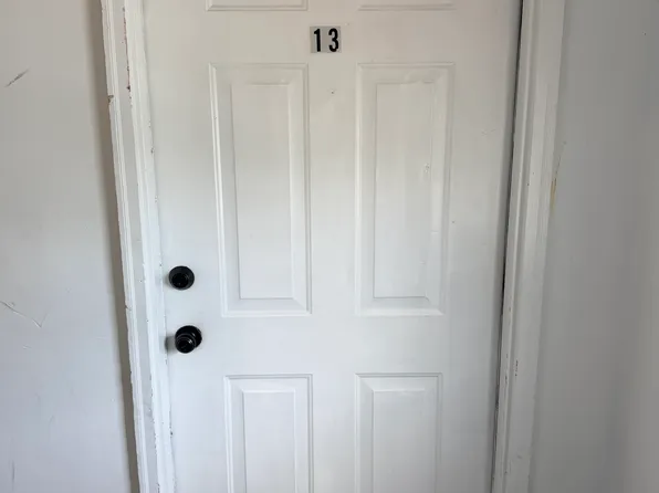 2100 E 18th St APT 13, Muncie, IN 47302