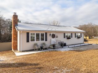 160 Carter Ln, Plantsville, CT 06489