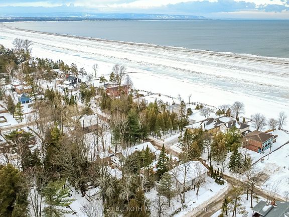 5th image of 991 Shore Ln