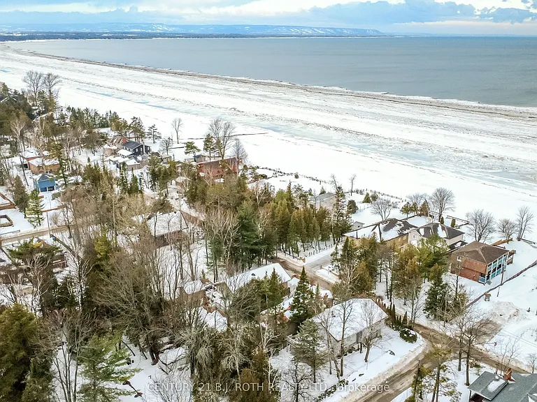 991 Shore Ln — Photo 4