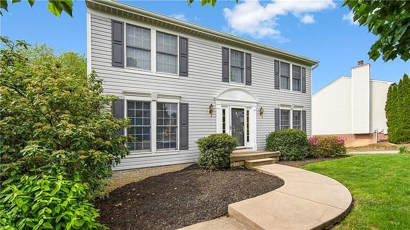 1st image of 127 Valley View Dr