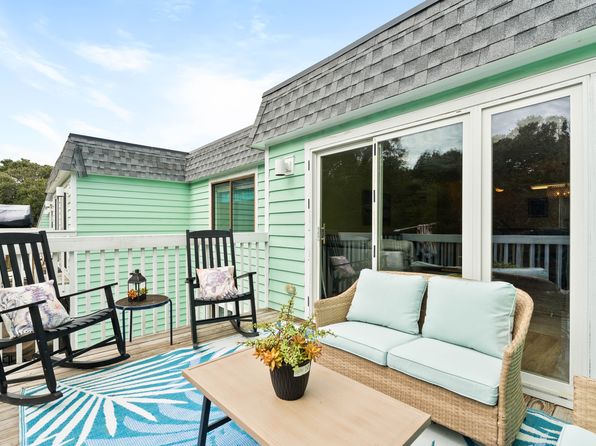 2304 Surfrider Cir #2304C