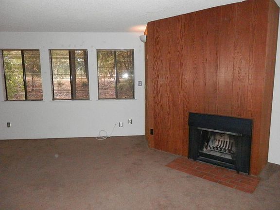3rd image of 5911 Newman Ct Unit 9