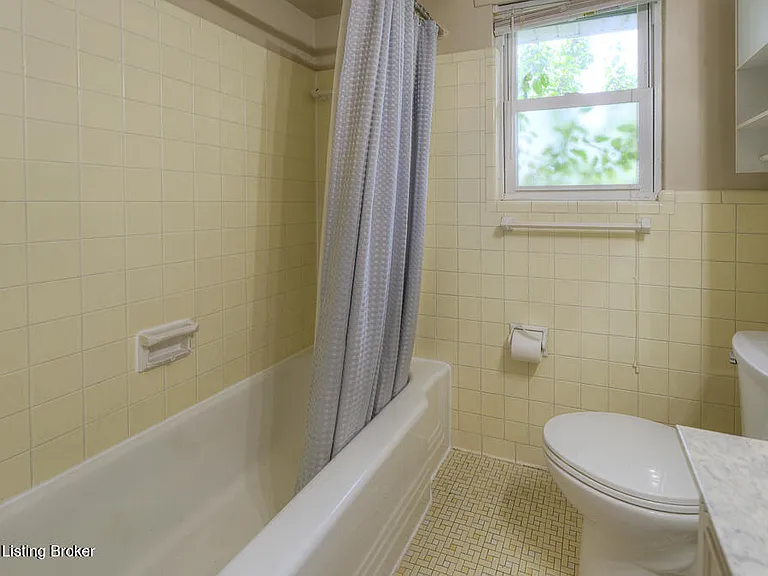 2713 Riedling Dr #2 — Photo 20