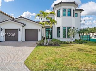 5619 Brookfield Cir E, Hollywood, FL 33312