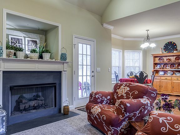 3rd image of 1614 Allendale Dr
