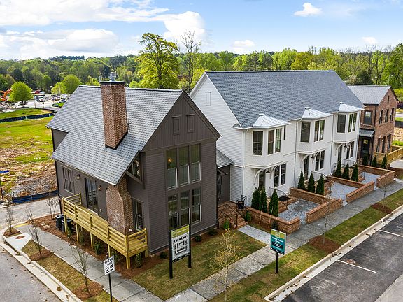 2nd image of 146 1st Ave #8