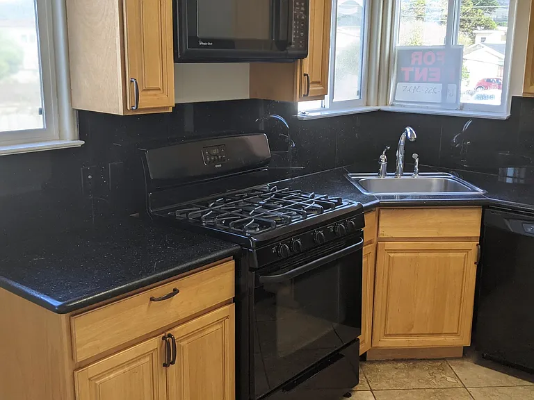 2 Santa Maria Ave #5 — Photo 11