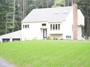 53 Fanning Ln, Smithfield, RI 02828