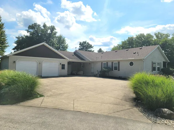 5309 Channel Dr, Celina, OH 45822