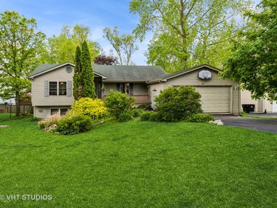 7509 Hickory Grv, Wonder Lake, IL, 60097