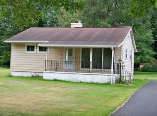 571 Laurel Dr, Tobyhanna, PA 18466
