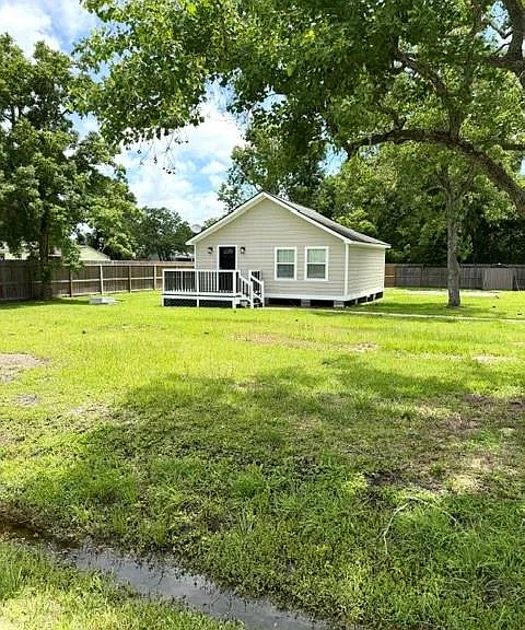 2113 Cemetery Rd — Photo 3