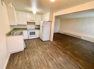 908 S 14th St APT C, Tacoma, WA 98405