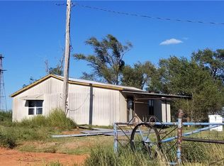 8194 N 1930 Rd, Leedey, OK 73654