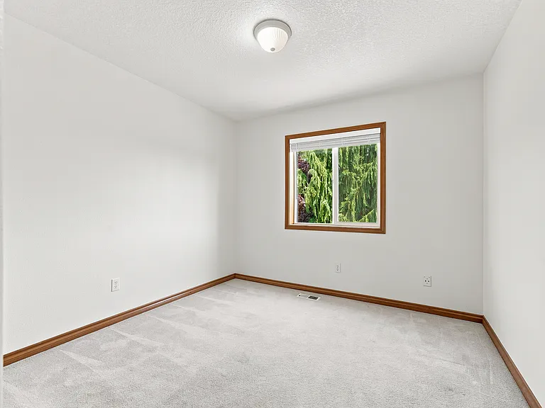 3203 NE 171st Ave — Photo 28