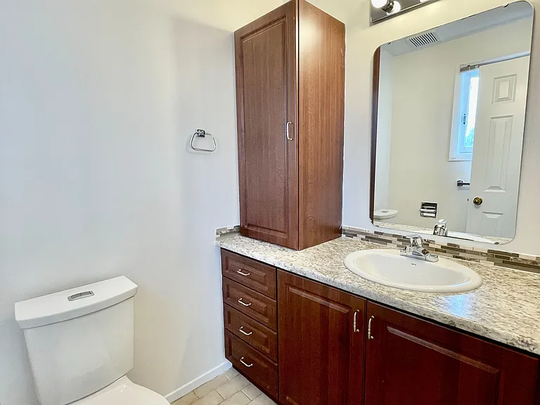 128 Pinetrail Cres — Photo 15
