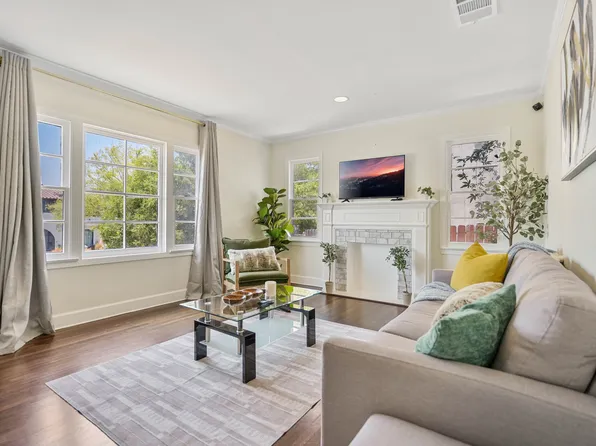 1358 S Ridgeley Dr, Los Angeles, CA 90019