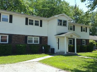 836 Deerfield Rd APT 3, Chatham, IL 62629