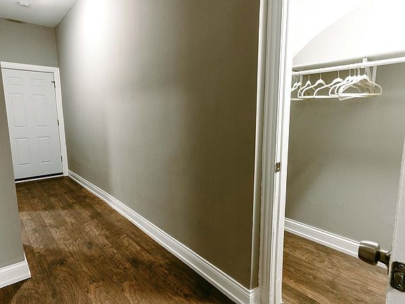 5th image of 1605 S Homan Ave #1