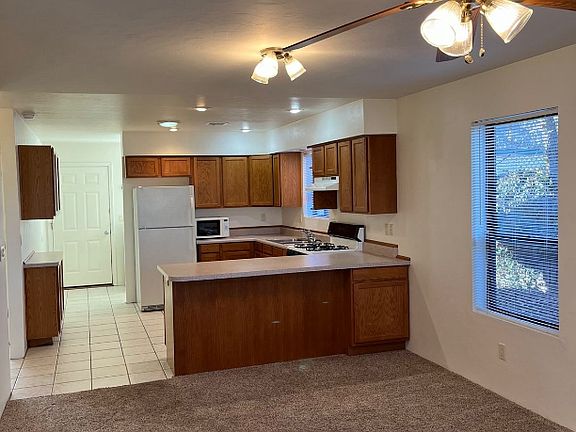 4th image of 878 Valley St APT C