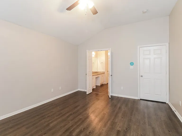 9308 Cynthia Ct — Photo 15
