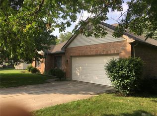 119 Elm Ct, Englewood, OH