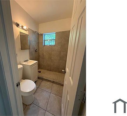 5th image of 169 NW 56th St