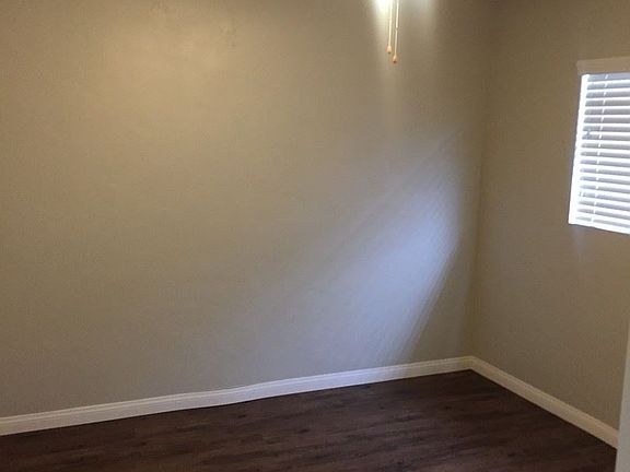 5th image of 1727 S Tremont St #A