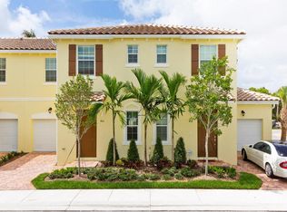 466 Lauren Pine Pl, Boynton Beach, FL 33435