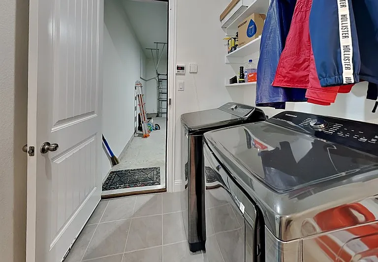 2931 Genevieve Ln — Photo 10