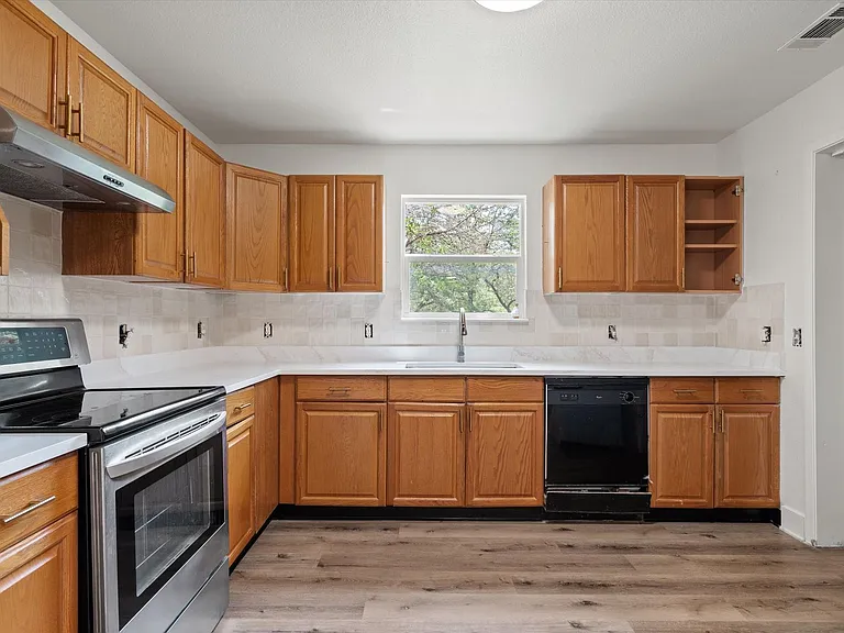 1014 FM 1441 — Photo 10