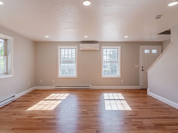 5th image of 32B Boylston St