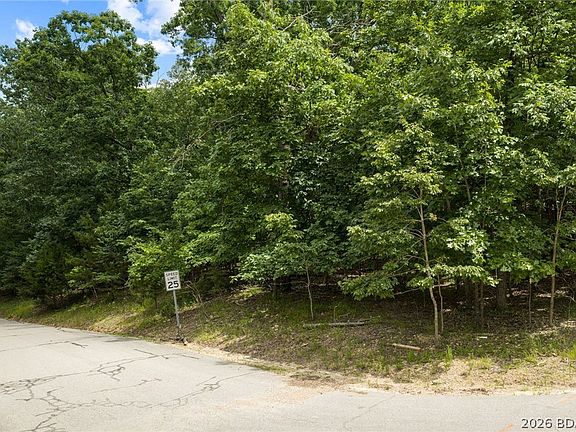 5th image of 280 W Lake Ct