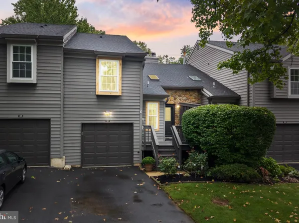 3 E Brookline Ct, Belle Mead, NJ 08502