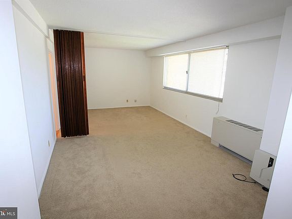 3rd image of 4515 Willard Ave APT 1120S