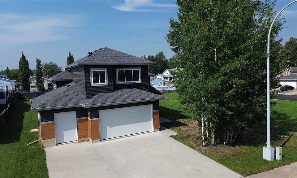 1st image of 905 NE 7th Ave
