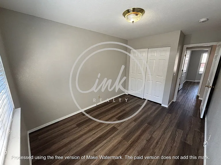 1320 E Marion Russell Dr — Photo 10