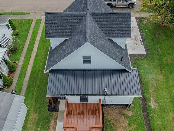 2nd image of 805 6th St