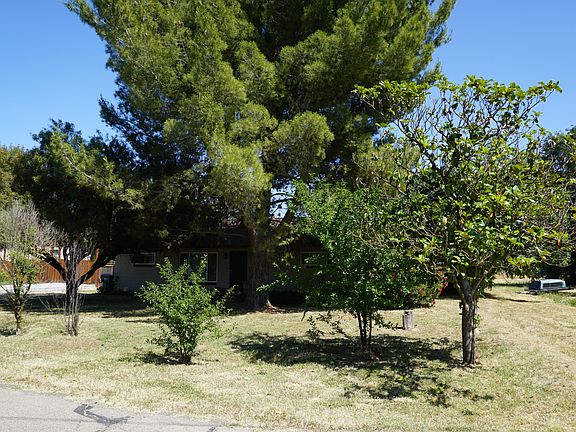 4th image of 3485 Hilary Ave
