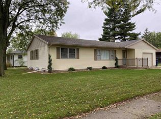 2144 Roxbury Rd, Janesville, WI 53545