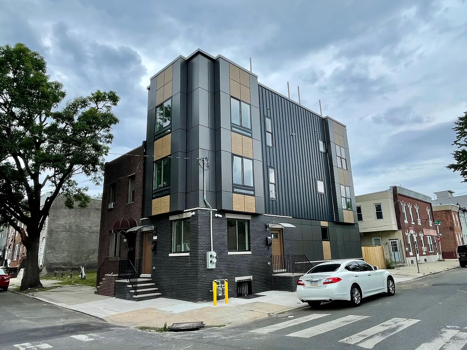 2601 Reed St — Photo 2
