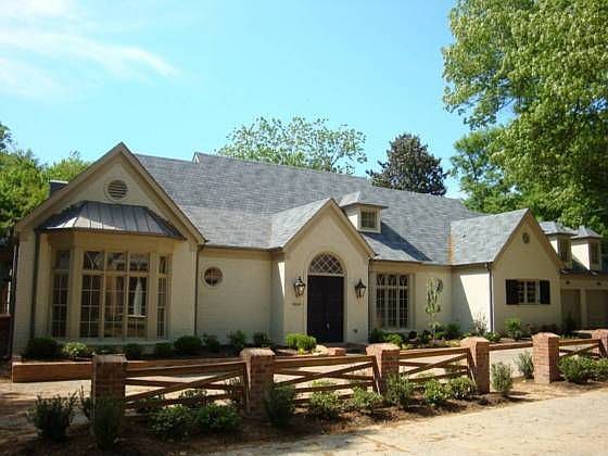1st image of 4260 Poplar Ave